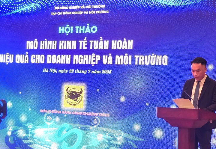 TS Đào Xuân Hưng, Tổng Biên tập Tạp chí Nông nghiệp và Môi trường phát biểu khai mạc hội thảo