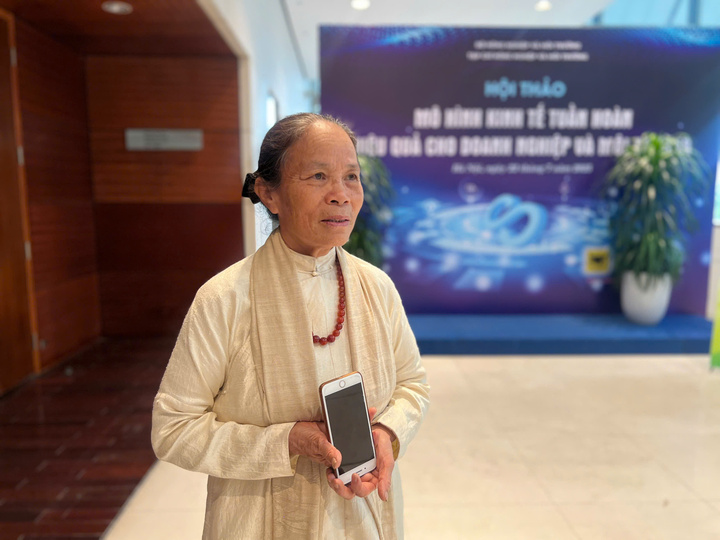 Bà Phan Thị Thuận, Giám đốc Công ty TNHH dâu tơ tằm Mỹ Đức