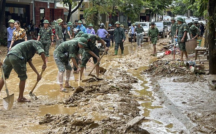 Thủ tướng Chính phủ Phạm Minh Chính vừa ký Công điện số 120/CĐ-TTg ngày 23/7/2025 về việc tập trung khắc phục hậu quả bão số 3 và mưa lũ. Ảnh: Minh họa