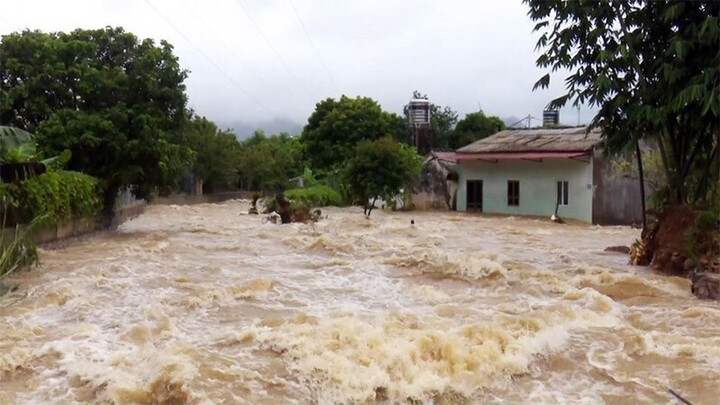 Hoàn lưu bão số 3 đã gây mưa rất lớn tại vùng núi phía tây của tỉnh Nghệ An. Lưu lượng dòng chảy lũ về hồ thủy điện Bản Vẽ ở mức rất cao. Ảnh minh họa