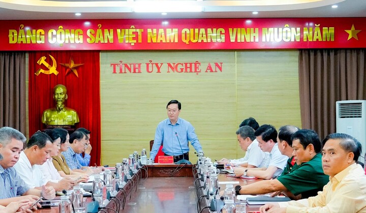 TỈnh Nghệ An lên phương án ứng phó cao nhất, đảm bảo tuyệt đối an toàn cho người dân. Ảnh: Phạm Bằng