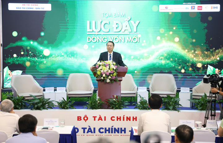 Tọa đàm “Lực đẩy dòng vốn mới”. Ảnh: Chí Cường