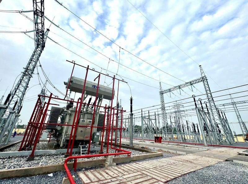 Trạm biến áp 220 kV Phú Bình. Ảnh: EVN
