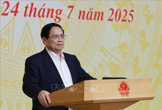 Chiều 24/7/2025, tại Hà Nội, Thủ tướng Phạm Minh Chính, Trưởng Ban Chỉ đạo Phòng thủ dân sự quốc gia chủ trì Phiên họp lần thứ nhất của Ban Chỉ đạo về công tác phòng, chống thiên tai và tìm kiếm cứu nạn năm 2025. Ảnh: Dương Giang-TTXVN