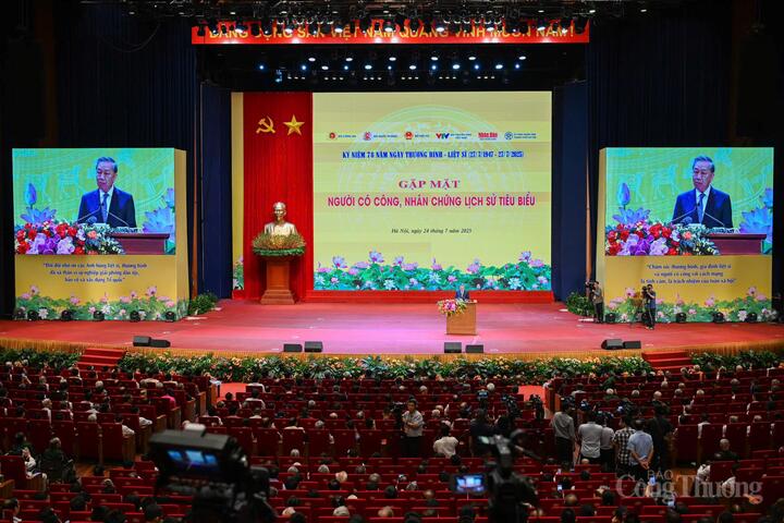 Tổng Bí thư Tô Lâm phát biểu tại chương trình Gặp mặt người có công, nhân chứng lịch sử tiêu biểu năm 2025