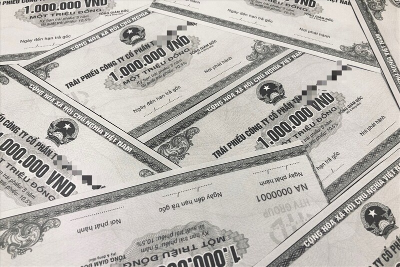 Khối ngân hàng tiếp tục giữ vai trò chủ đạo, chiếm tới 75% tổng giá trị trái phiếu phát hành trong nửa đầu năm, tương đương khoảng 193.000 tỷ đồng. Ảnh minh hoạ