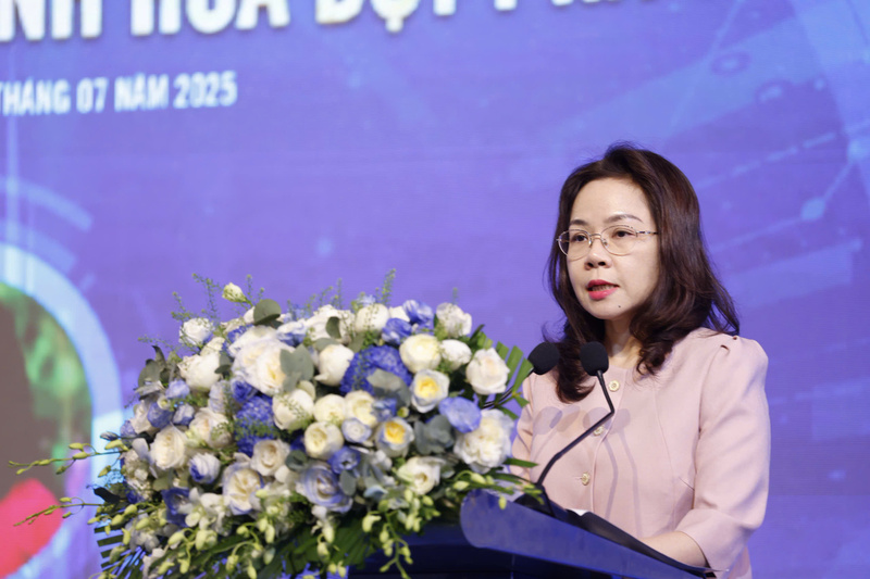 Bà Hà Thu Giang, Vụ trưởng Vụ Tín dụng các ngành kinh tế, Ngân hàng Nhà nước Việt Nam phát biểu. Ảnh Duy Minh