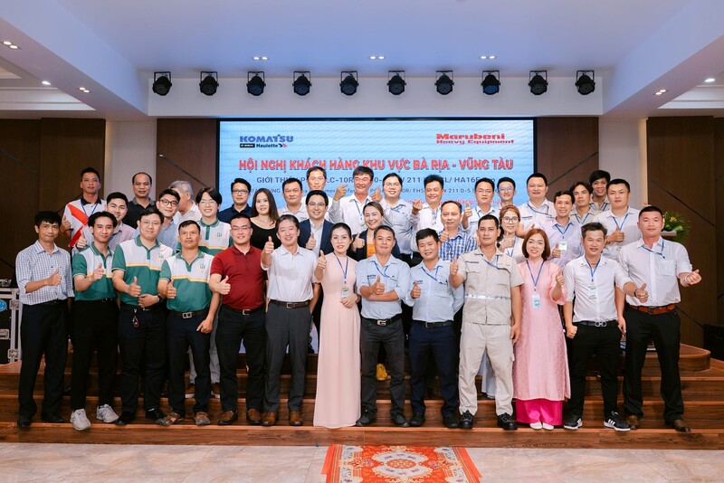Sân khấu vinh danh xứng tầm cho giới doanh nhân