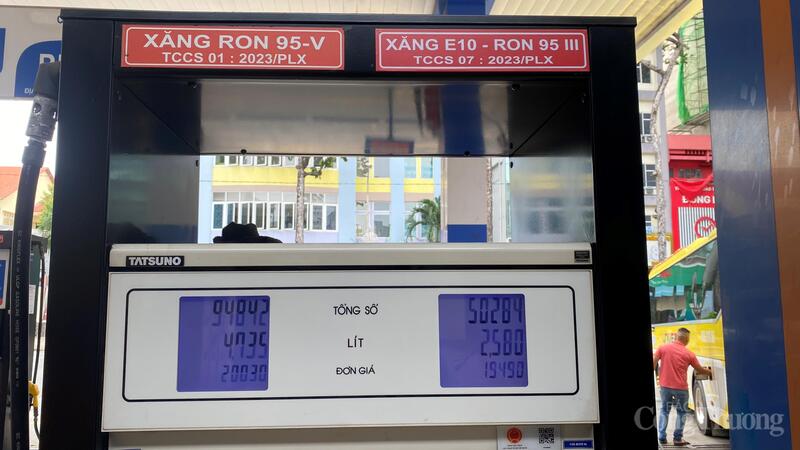 Xăng sinh học E10 đã được bán tại cột bơm xăng dầu