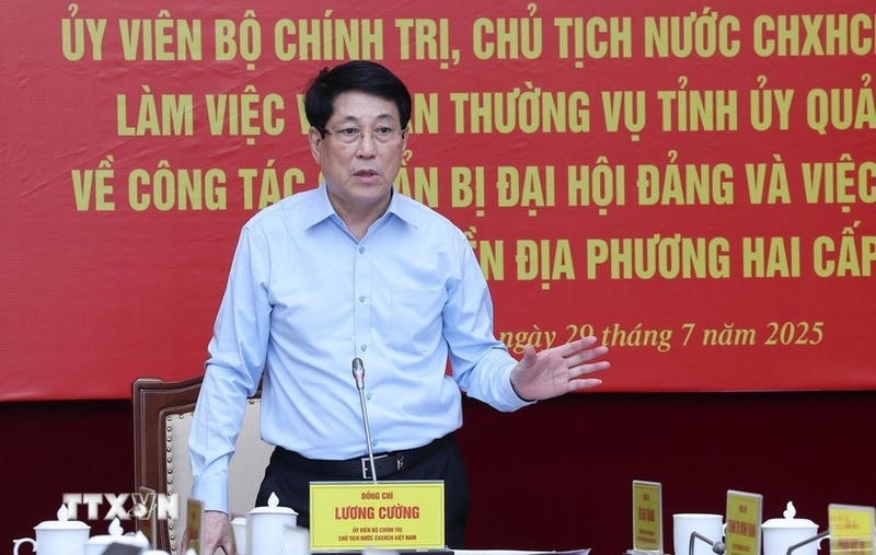 Chủ tịch nước Lương Cường làm việc với Ban Thường vụ Tỉnh ủy Quảng Ninh. Ảnh: Lâm Khánh/TTXVN