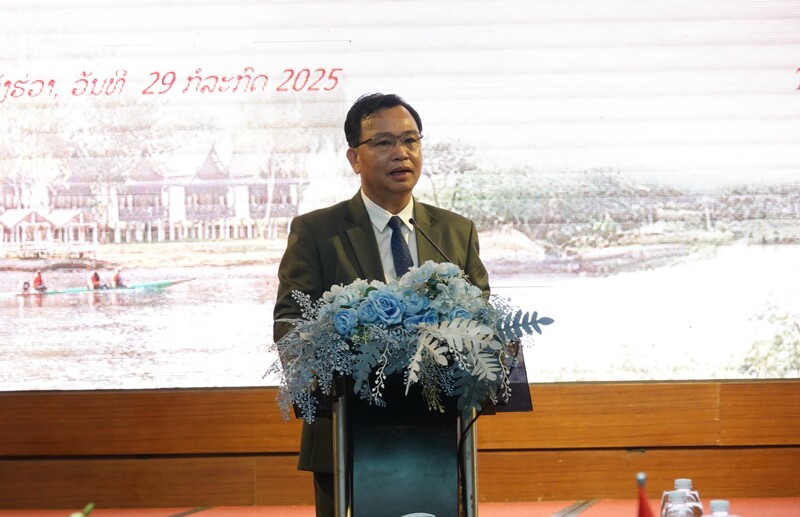 Ông Thong Súc Sổm Pha Văn, Giám đốc Sở Công Thương tỉnh Hủa Phăn chia sẻ thông tin về hoạt động của Sở Công Thương Hủa Phăn