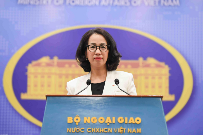 Người phát ngôn Bộ Ngoại giao Việt Nam Phạm Thu Hằng cho biết phản ứng của Việt Nam trước việc ngày 28/7, Campuchia và Thái Lan đã đạt được thỏa thuận ngừng bắn ngay lập tức và vô điều kiện