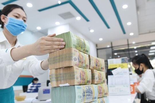 Nhiều ngân hàng tại Việt Nam bắt đầu tái cấu trúc danh mục tín dụng theo hướng phát triển bền vững. Ảnh: Thuỳ Linh