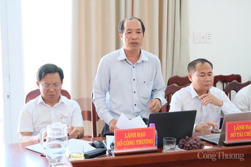 Ông Nguyễn Sanh Đương, Phó Giám đốc Sở Công Thương tỉnh Khánh Hoà phát biểu. Ảnh: Lê Sơn