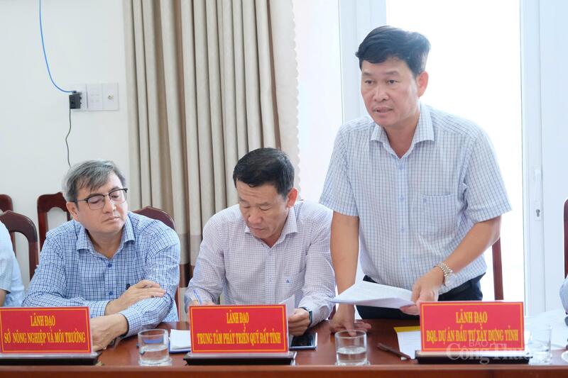 Đại diện lãnh đạo Ban quản lý dự án đầu tư xây dựng tỉnh Khánh Hoà phát biểu. Ảnh: Lê Sơn