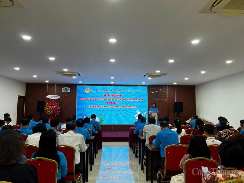 Toàn cảnh Hội nghị Tổng kết công tác tài chính và công tác an sinh xã hội 2024, triển khai công tác 6 tháng cuối năm 2025 của Công đoàn Hóa chất Việt Nam