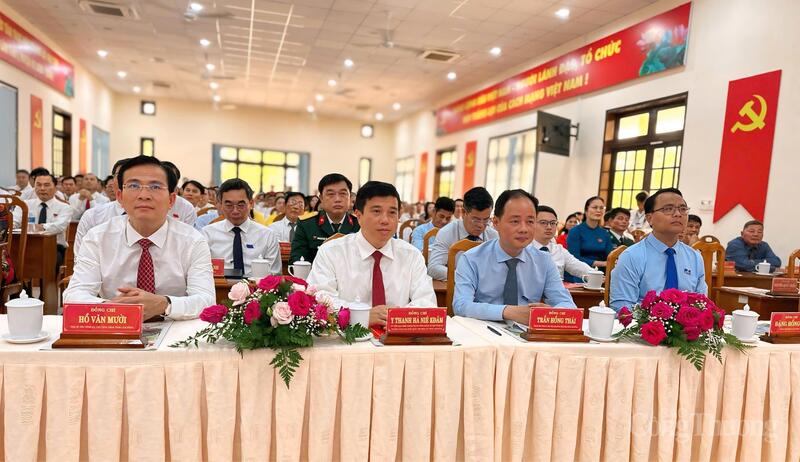 Lãnh đạo Tỉnh ủy, UBND, HĐND tỉnh Lâm Đồng dự Đại hội đại biểu lần thứ I nhiệm kỳ 2025 - 2030 tại Đặc khu Phú Quý, tỉnh Lâm Đồng.