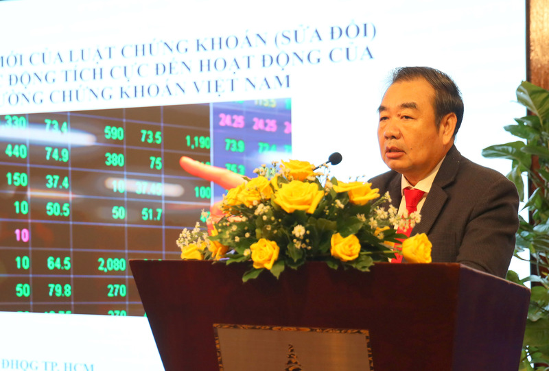 PGS. TS. Lê Vũ Nam, Phó Hiệu trưởng Trường Đại học Kinh tế - Luật (Đại học quốc gia TP. Hồ Chí Minh). Ảnh: Minh Khuê