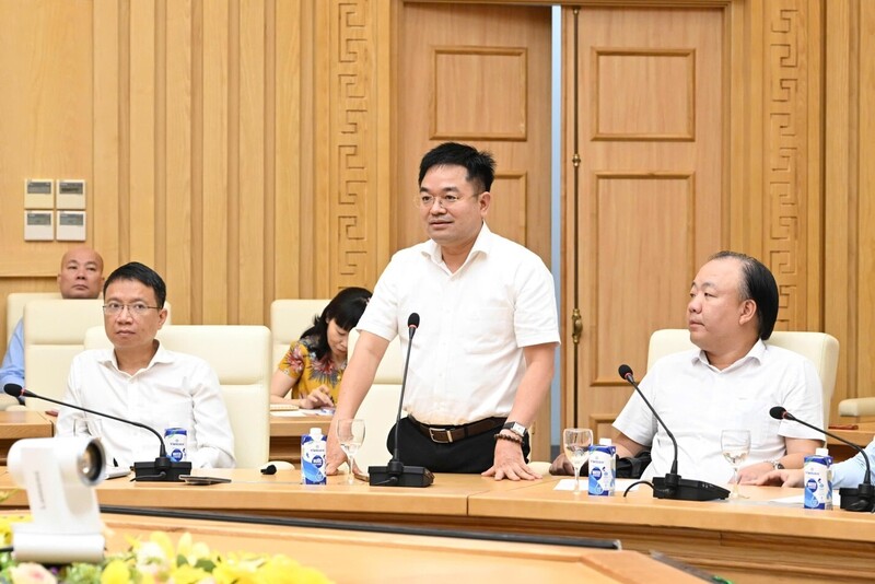 Tại cuộc họp, đại diện các đơn vị trực thuộc Bộ Công Thương tham gia đóng góp ý kiến