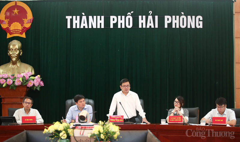 Thứ trưởng Trương Thanh Hoài cùng đoàn công tác làm việc với Lãnh đạo thành phố Hải phòng.