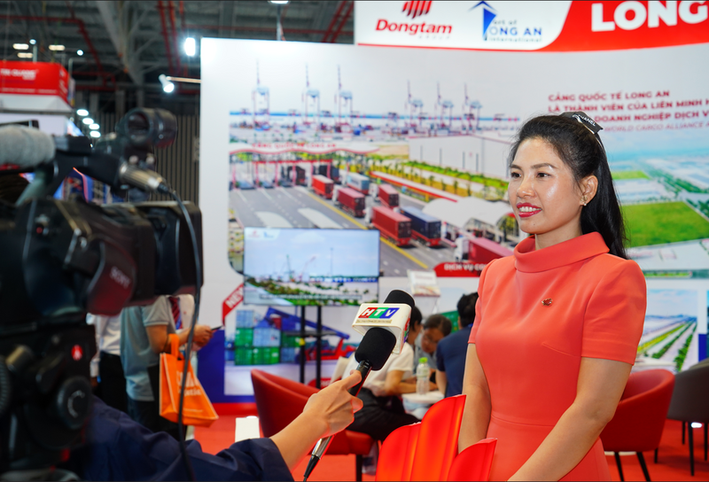 Bà Ngô Thị Thanh Vy - Phó Tổng Giám đốc chia sẻ trong khuôn khổ sự kiện. Đồng Tâm Group
