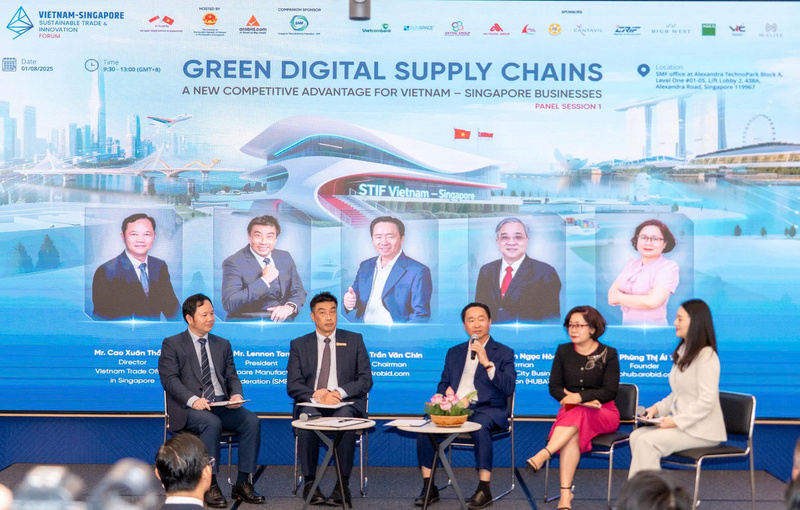 Đại diện các doanh nghiệp Việt Nam - Singapore chia sẻ cơ hội kết nối giao thương sau khi sàn thương mại điện tử song phương giữa hai nước được thành lập. Ảnh: CTV.