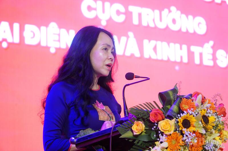 Bà Lê Hoàng Oanh, Cục trưởng Cục Thương mại Điện tử và Kinh tế số (Bộ Công Thương) nêu 5 giải pháp để Đà Nẵng phát triển nền kinh tế số bền vững