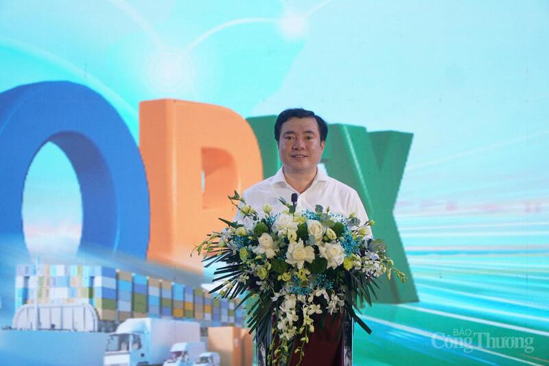 Thứ trưởng Bộ Công Thương Nguyễn Sinh Nhật Tân