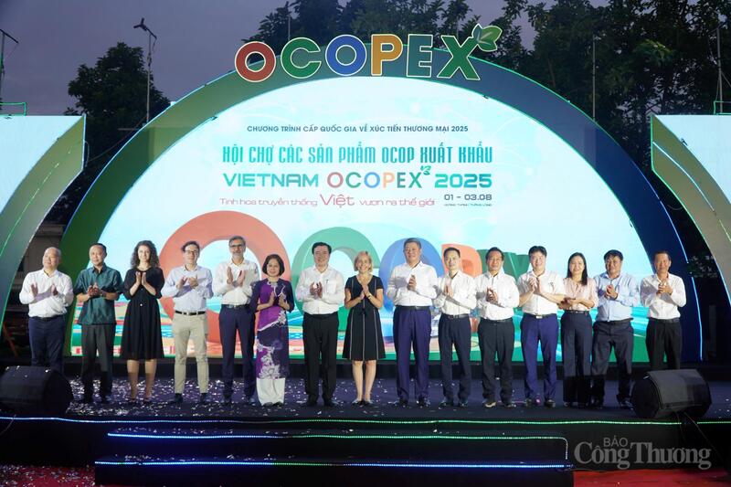 Khai mạc Hội chợ các sản phẩm OCOP xuất khẩu 2025 - VIETNAM OCOPEX