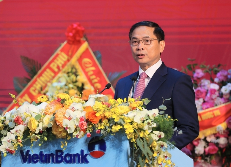 Phó Thủ tướng Chính phủ Bùi Thanh Sơn phát biểu chỉ đạo Đại hội đại biểu Đảng bộ Ngân hàng Thương mại cổ phần Công thương Việt Nam (Vietinbank) lần thứ XI, nhiệm kỳ 2025-2030. Ảnh: VGP/Hải Minh