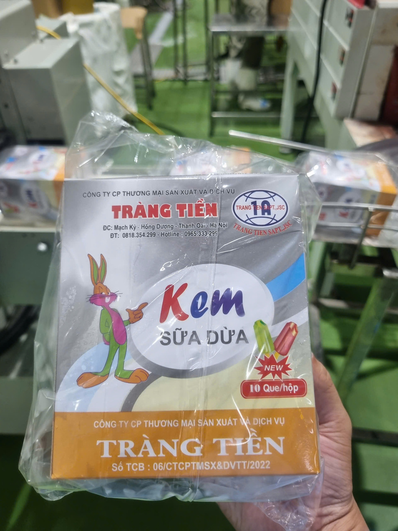 Một sản phẩm được sản xuất tại nhà máy của Công ty Cổ phần Kem Hùng Linh MN Hòa Bình. Ảnh: Văn Thi