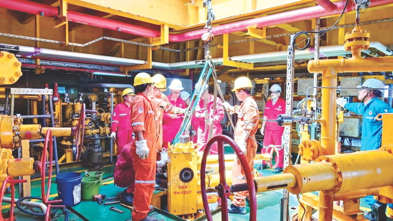 Với phương châm “Một đội ngũ – Một mục tiêu”, người lao động Petrovietnam quyết tâm hoàn thành thắng lợi các nhiệm vụ sản xuất kinh doanh (Ảnh: Petrovietnam)