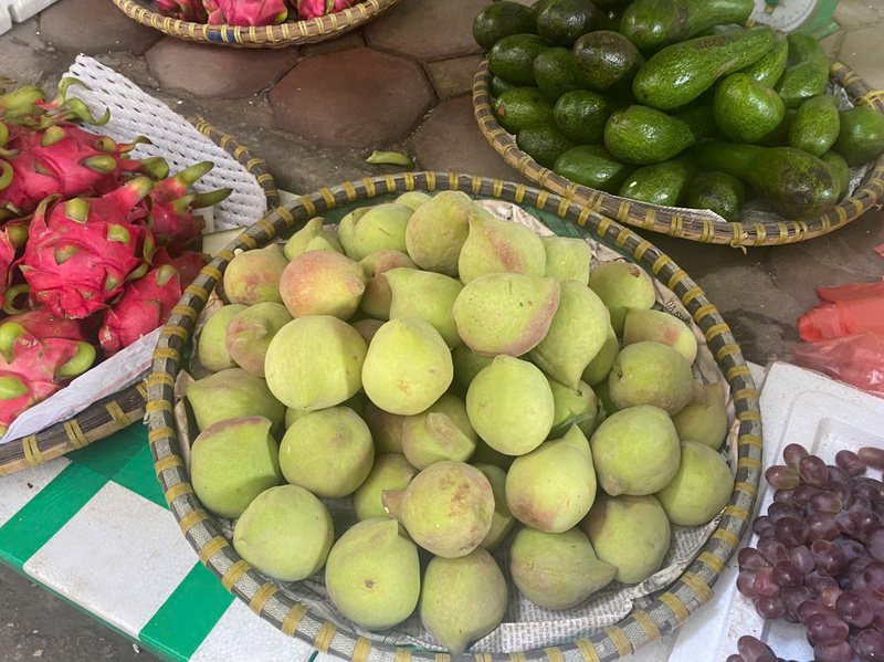 Đào mỏ quạ Việt Nam thường nhỏ hơn, vị rõ ràng, giòn và thơm. Ảnh: Vy Vy