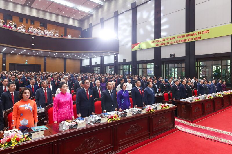 Thủ tướng Chính phủ Phạm Minh Chính và các đại biểu tham dự đại hội