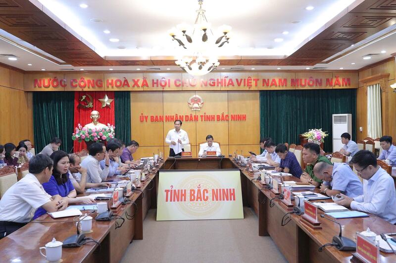 Toàn cảnh buổi làm việc. Ảnh: Hồ Long