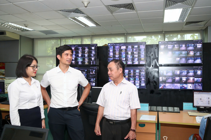 Hệ thống quản lý năng lượng trong tòa nhà. Ảnh: Giang Nam