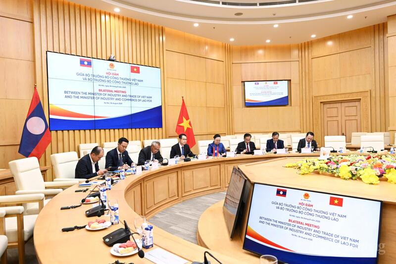 Bộ trưởng Bộ Công Thương Lào Malaithong Kommasith đề xuất 3 giải pháp thúc đẩy thương mại Việt Nam - Lào