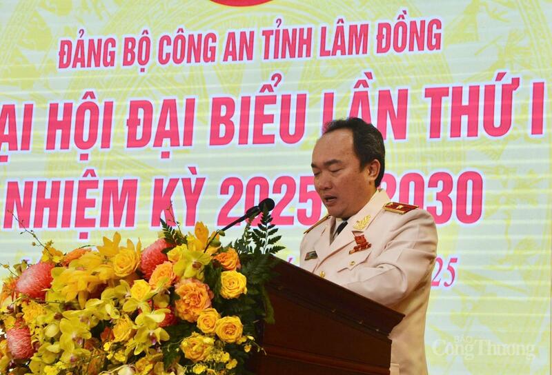 Thiếu tướng Trương Minh Đương, Giám đốc Công an tỉnh Lâm Đồng phát biểu khai mạc đại hội
