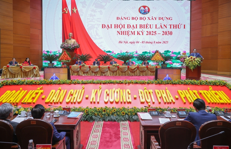 Thủ tướng Phạm Minh Chính gợi mở một số vấn đề trọng tâm để Đại hội tiếp tục tập trung thảo luận, nghiên cứu. Ảnh: VGP/Nhật Bắc
