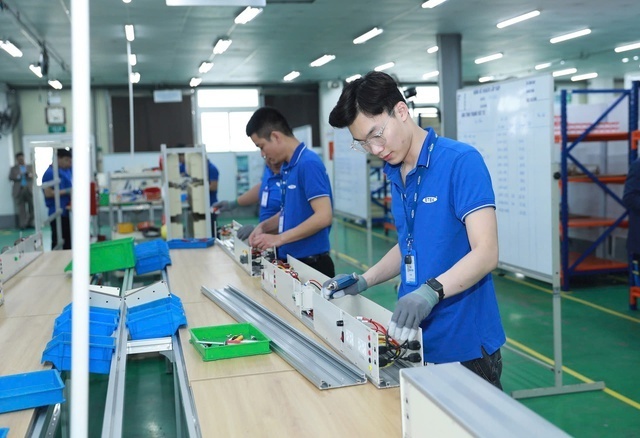 Việt Nam cần tập trung thu hút FDI vào lĩnh vực công nghệ cao. Ảnh: Anh Minh/VGP