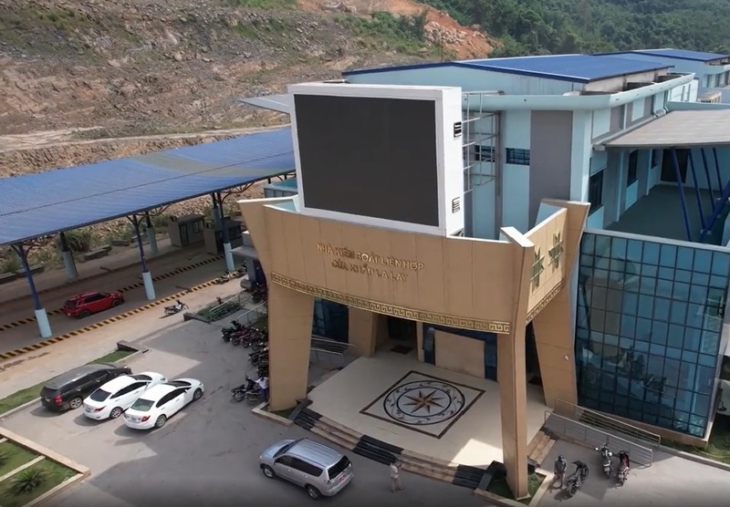 Cửa khẩu La Lay tỉnh Quảng Trị. Ảnh: Uông Ngọc