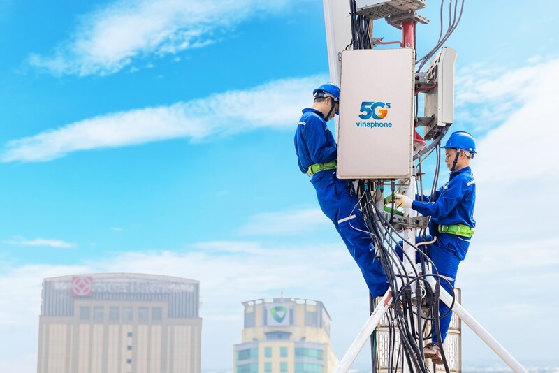 Ở hạng mục Mạng di động 5G nhanh nhất, VinaPhone đã xuất sắc giành vị trí thứ hai với 78,11 điểm, chỉ đứng sau e& của UAE. Ảnh minh hoạ