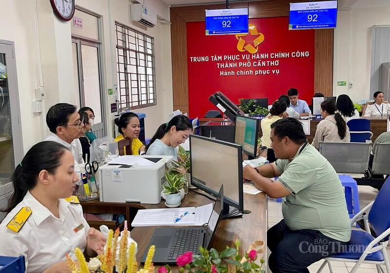 Trung tâm Phục vụ hành chính công TP. Cần Thơ đẩy mạnh chuyển đổi số, phục vụ người dân và doanh nghiệp