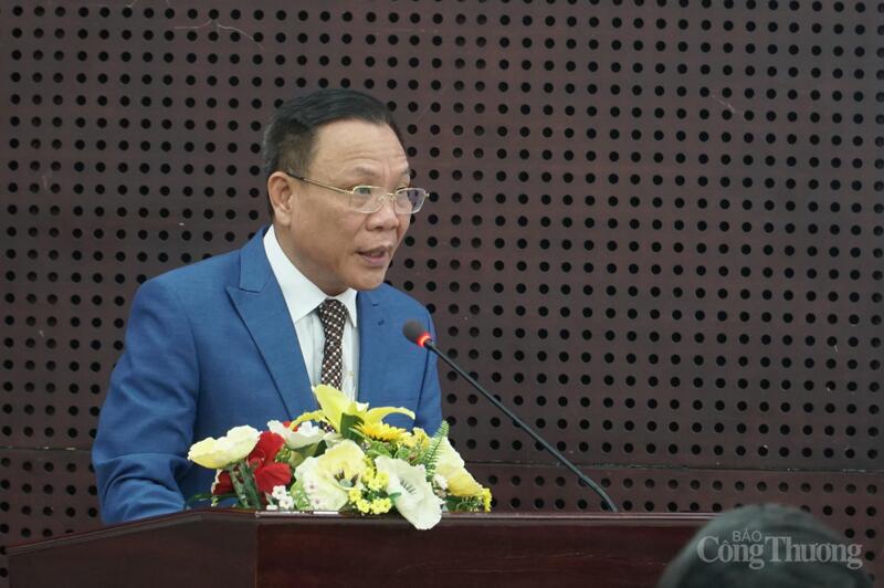 Phó Giám đốc Sở Công Thương thành phố Đà Nẵng Nguyễn Văn Trừ