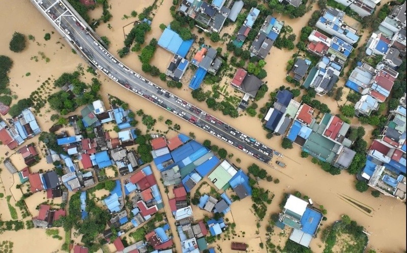 Bộ Công Thương ban hành công điện về việc tập trung khắc phục hậu quả thiên tai, ổn định đời sống Nhân dân. Ảnh minh họa