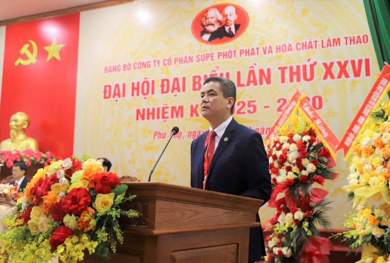 Đồng chí Phạm Thanh Tùng, Uỷ viên BCH Đảng bộ Tập đoàn Hóa chất Việt Nam, Bí thư Đảng uỷ, Tổng Giám đốc Công ty phát biểu tại Đại hội
