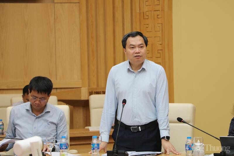 Cục trưởng Cục Công nghiệp Trần Việt Hoà phát biểu tại Hội nghị.