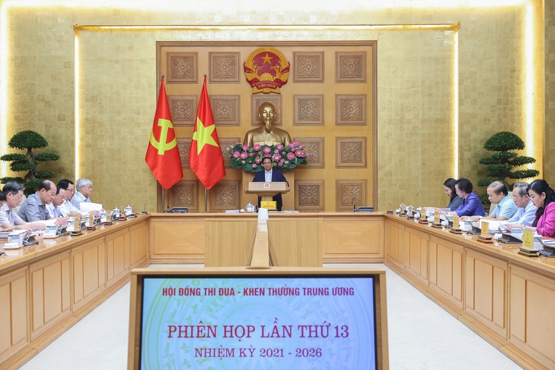 Thủ tướng Chính phủ Phạm Minh Chính, Chủ tịch Hội đồng Thi đua - Khen thưởng Trung ương nhiệm kỳ 2021-2026 chủ trì Phiên họp lần thứ 13 của Hội đồng. Ảnh: VGP/Nhật Bắc