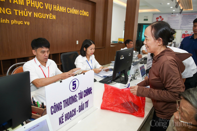 Ngành Công Thương phân cấp tới 52% nhiệm vụ quản lý nhà nước trong lĩnh vực công nghiệp và thương mại cho cấp tỉnh và cấp xã. Ảnh: Nam Nguyễn