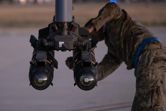 Tên lửa AGM-114R Hellfire. Ảnh: Defense News